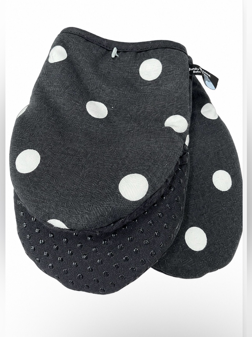 Kate Spade Deco Dot Oven Mitts – Black Wash w/ White Polka Dots